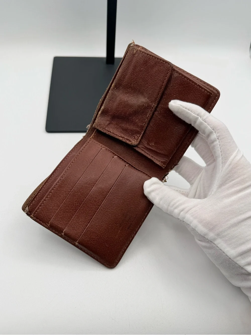 Louis Vuitton Monogram Bi Fold Wallet